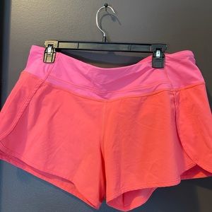 Lululemon Run Times Short - 4 Way Stretch